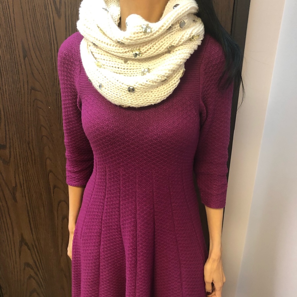 Betsey Johnson off white jewel infinity scarf